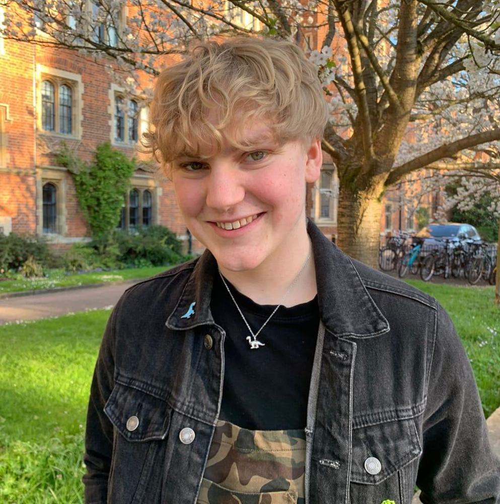 Meet your Posher, Romany